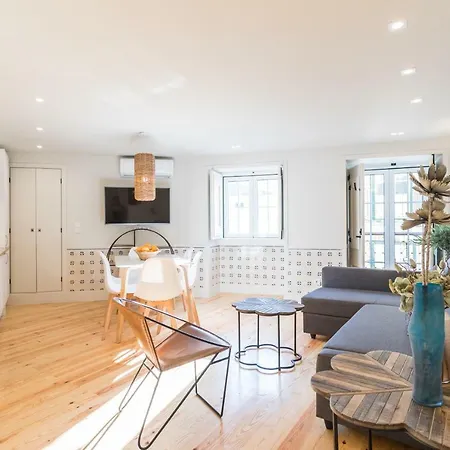 Apartment Alfama Cozy Two-bedroom W/ River View - By Lu Holidays