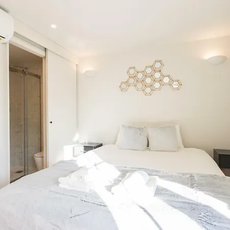 Alfama Cozy Two-bedroom W/ River View - By Lu Holidays Appartement Lissabon
