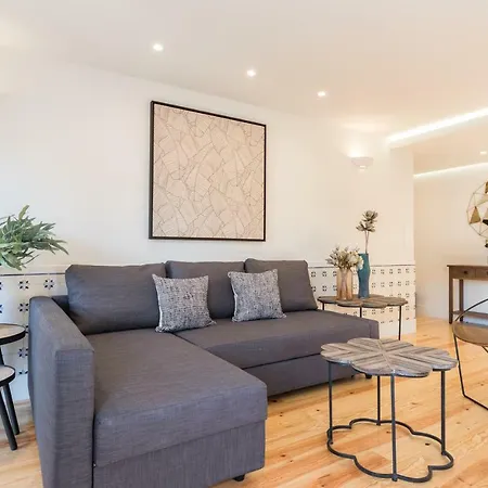 Alfama Cozy Two-bedroom W/ River View - By Lu Holidays アパート リスボン